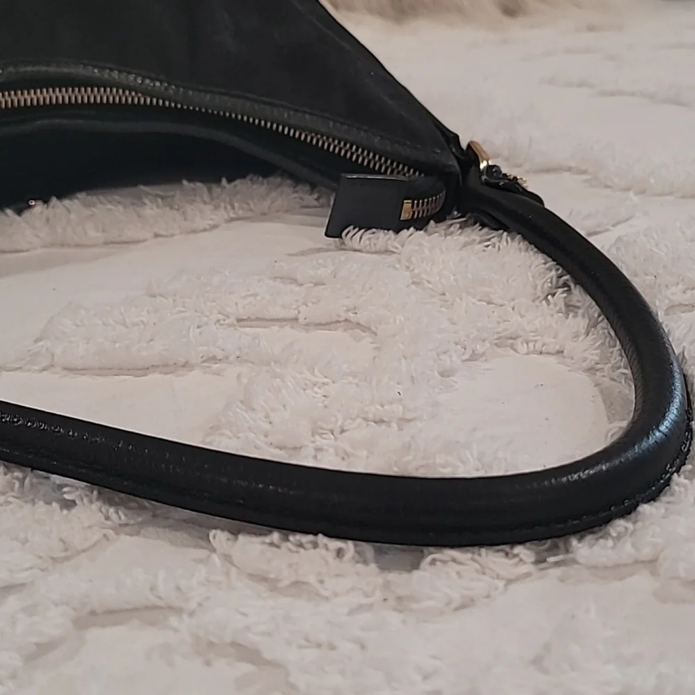 Gucci D Ring Canvas Hobo Bag - Picture 7 of 13